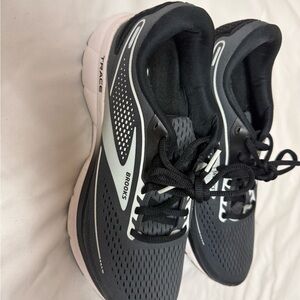 Brooks Trace Black and White Running Shoes